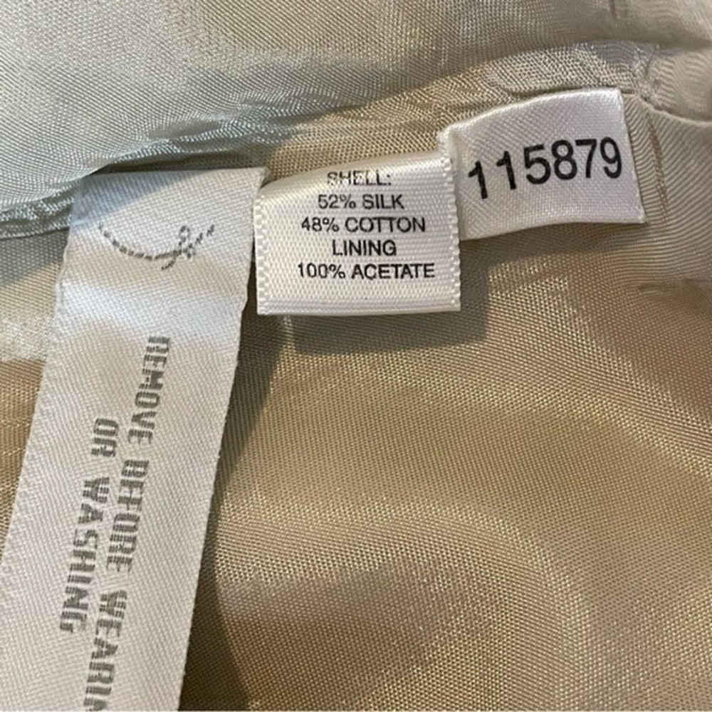 Ann Taylor A-line one hip pleat skirt. Silk blend. Women’s size 6 - Picture 7 of 7